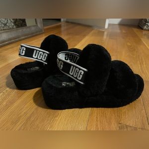 Barely worn! Authentic Ugg slippers - women size 6